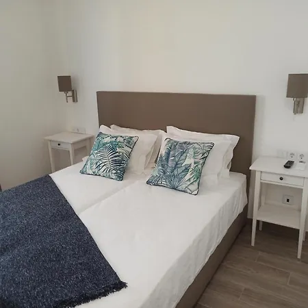 לינה וארוחת בוקר Porto D'abrigo - Local