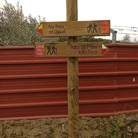 לינה וארוחת בוקר Porto D'abrigo - Local